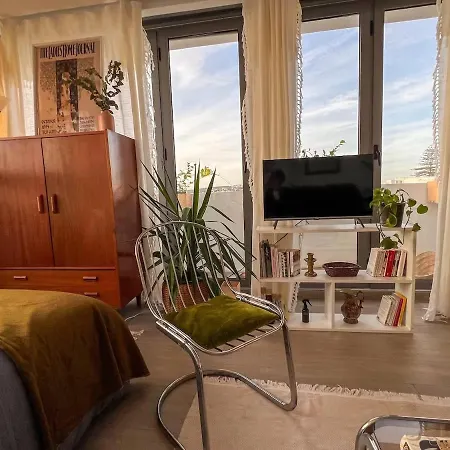 Cozy For 4 Persons In Apartment *